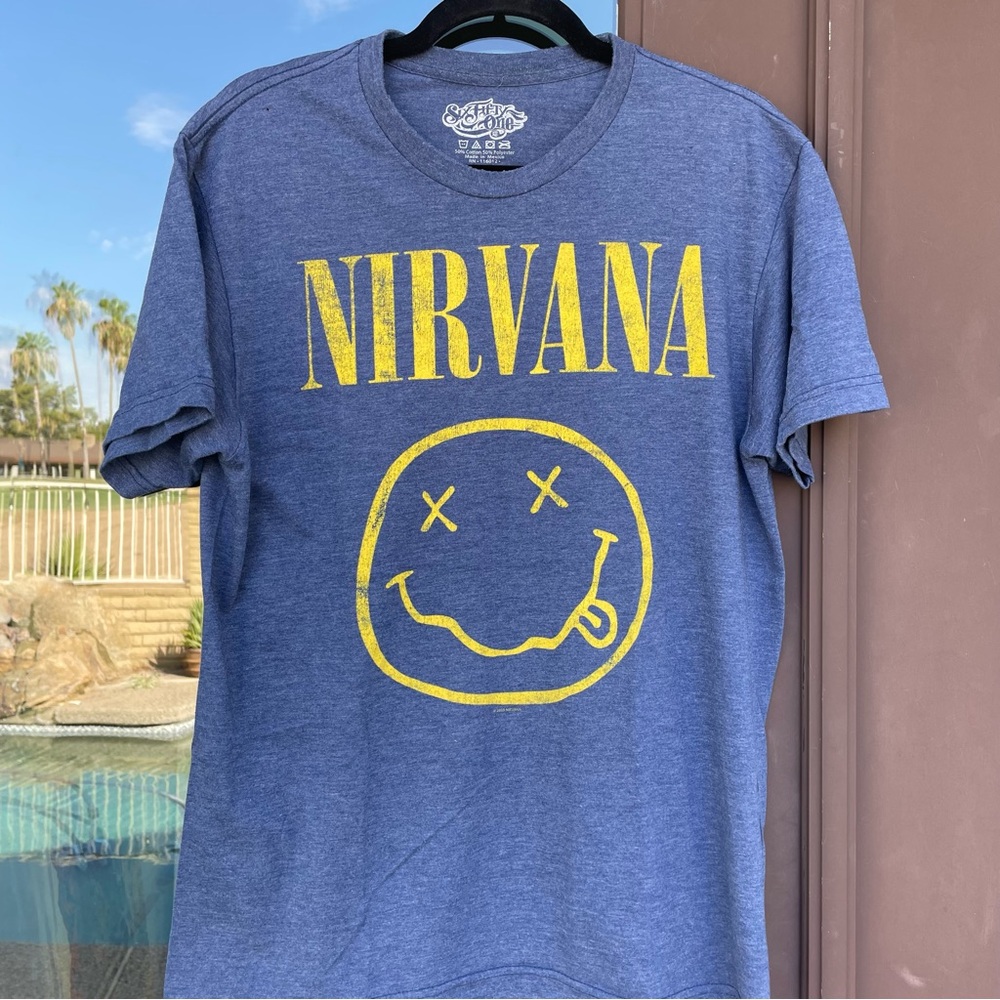 Nirvana Blue Nevermind Face Graphic Tee M